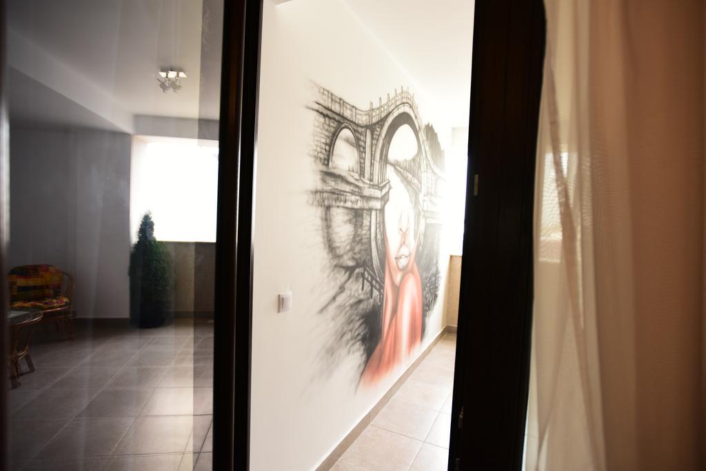 La Rocca Boutique Hotel Craiova Bagian luar foto